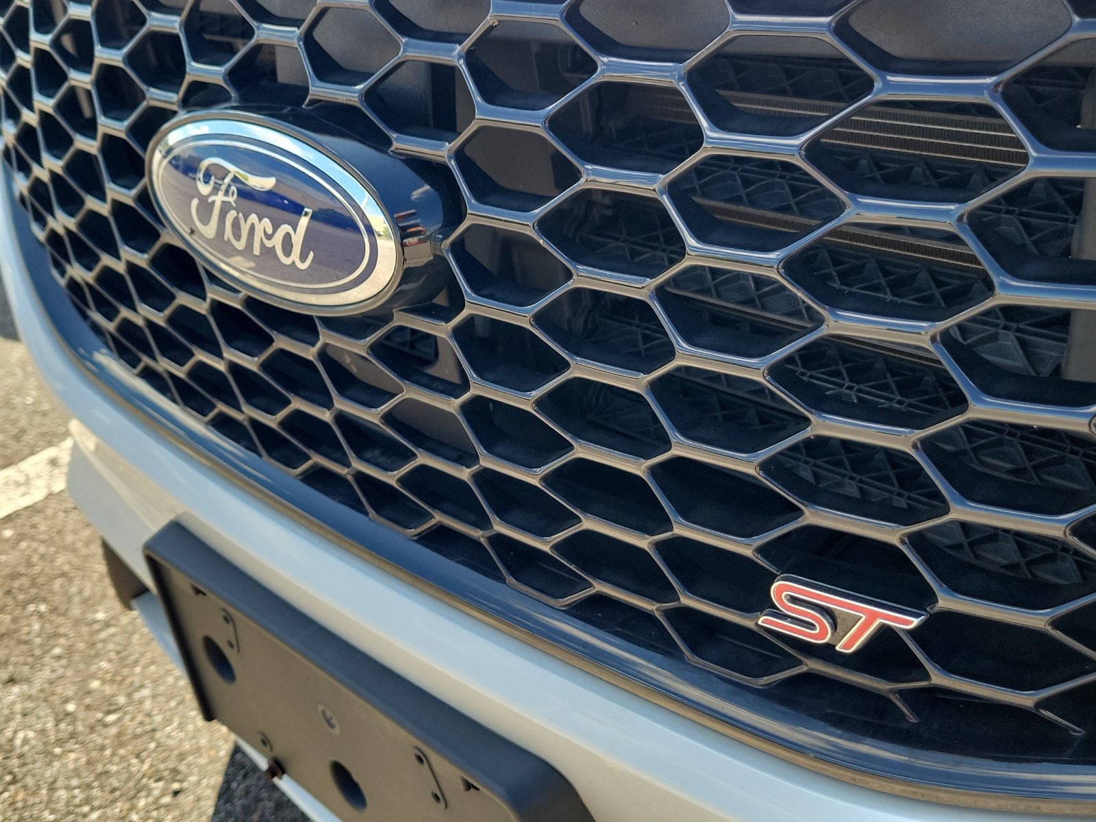 2023 Ford Edge ST - Photo 6