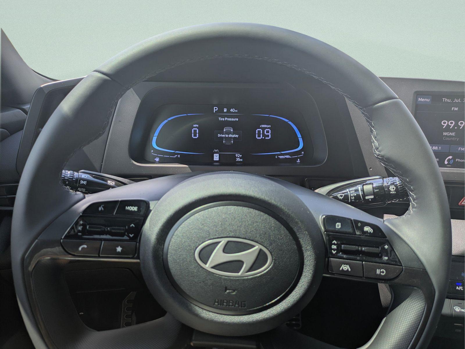 2025 Hyundai Elantra SEL - Photo 30