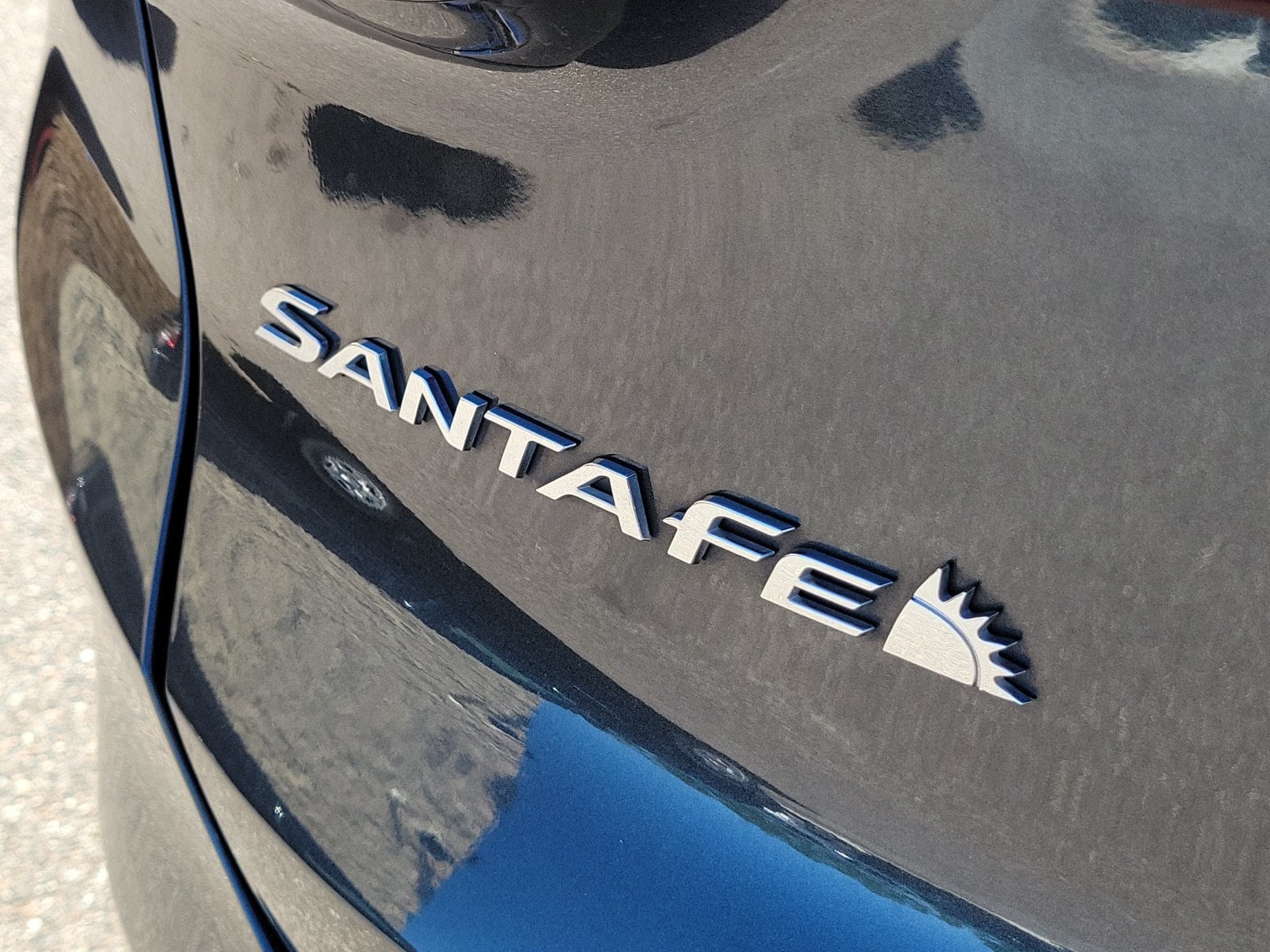 2023 Hyundai Santa Fe Limited - Photo 17