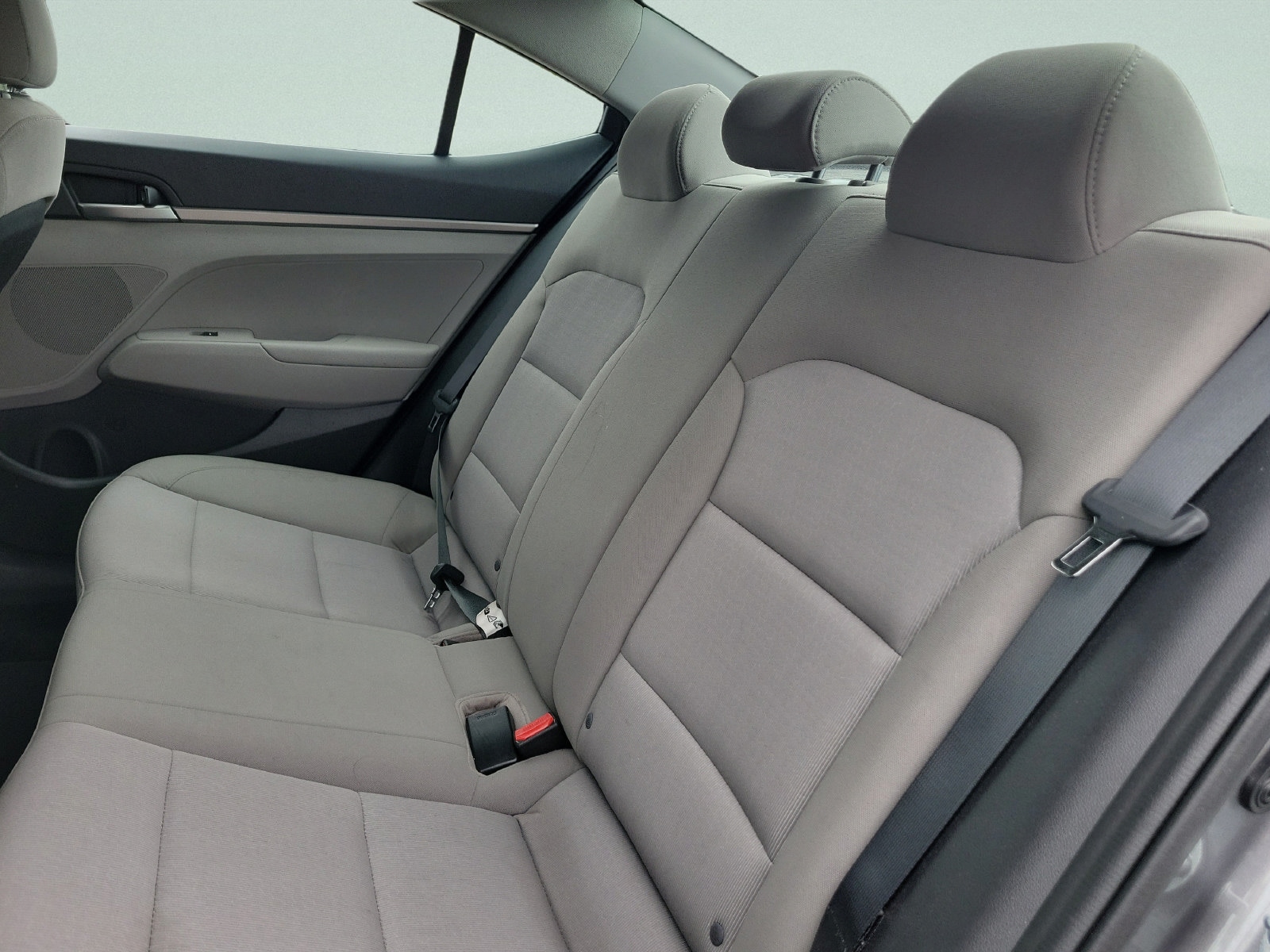 2018 Hyundai Elantra SE - Photo 17
