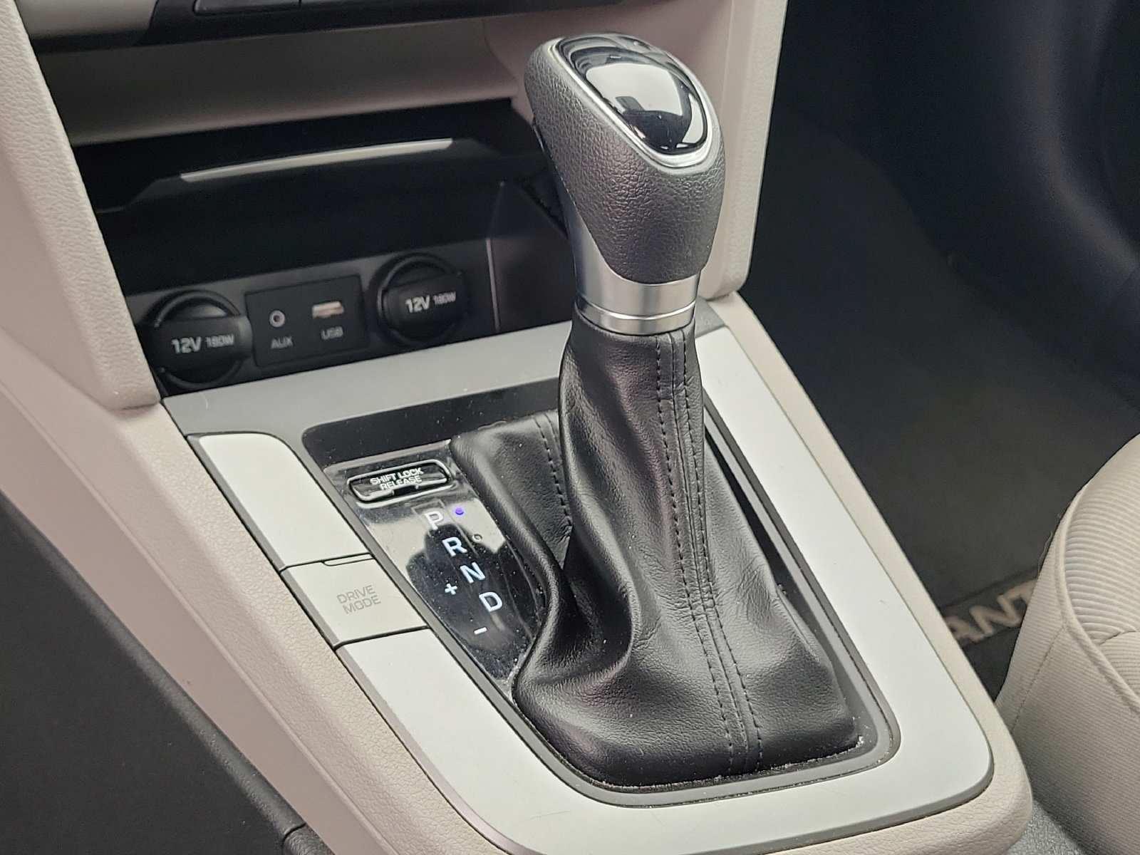 2018 Hyundai Elantra SE - Photo 37