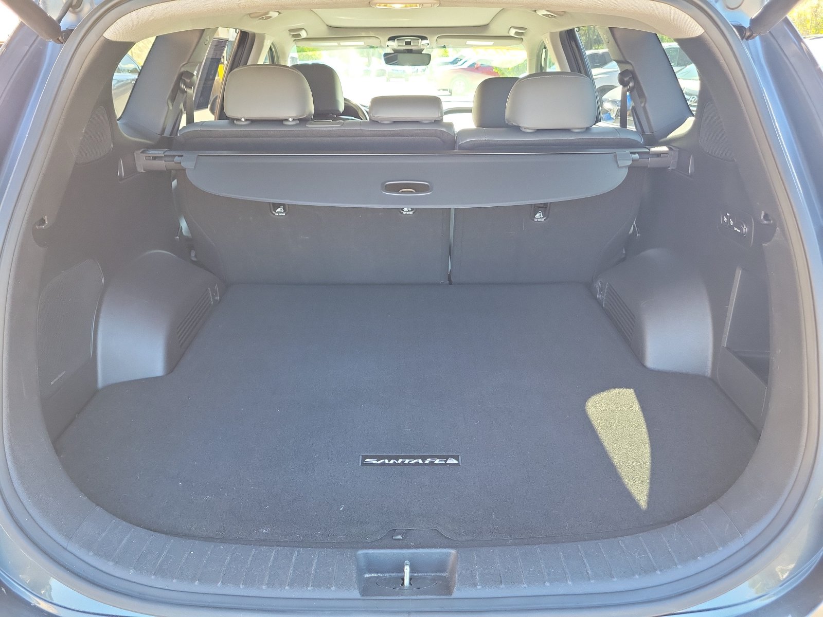 2023 Hyundai Santa Fe Limited - Photo 18