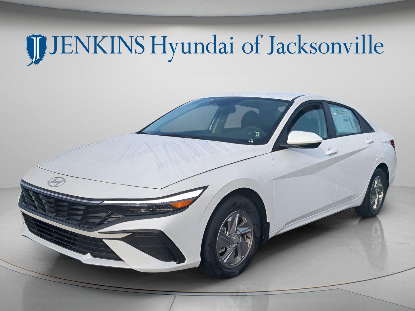 2025 Hyundai Elantra SE - Photo 8