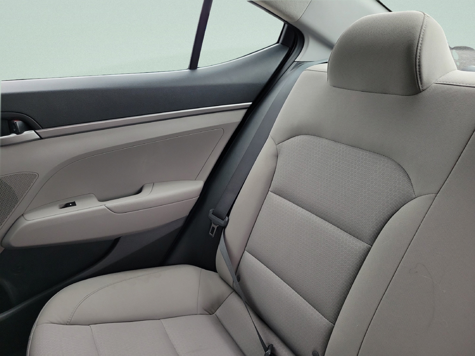 2018 Hyundai Elantra SE - Photo 20