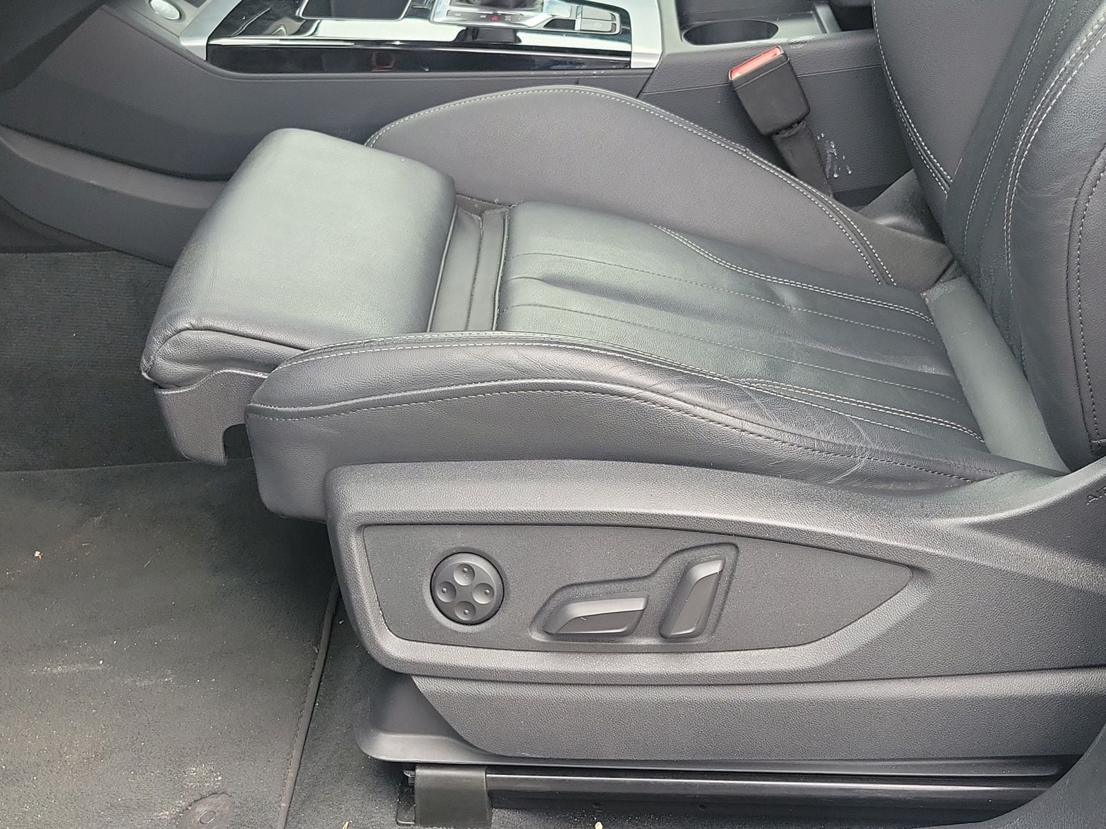 2025 Audi Q5 Premium - Photo 27