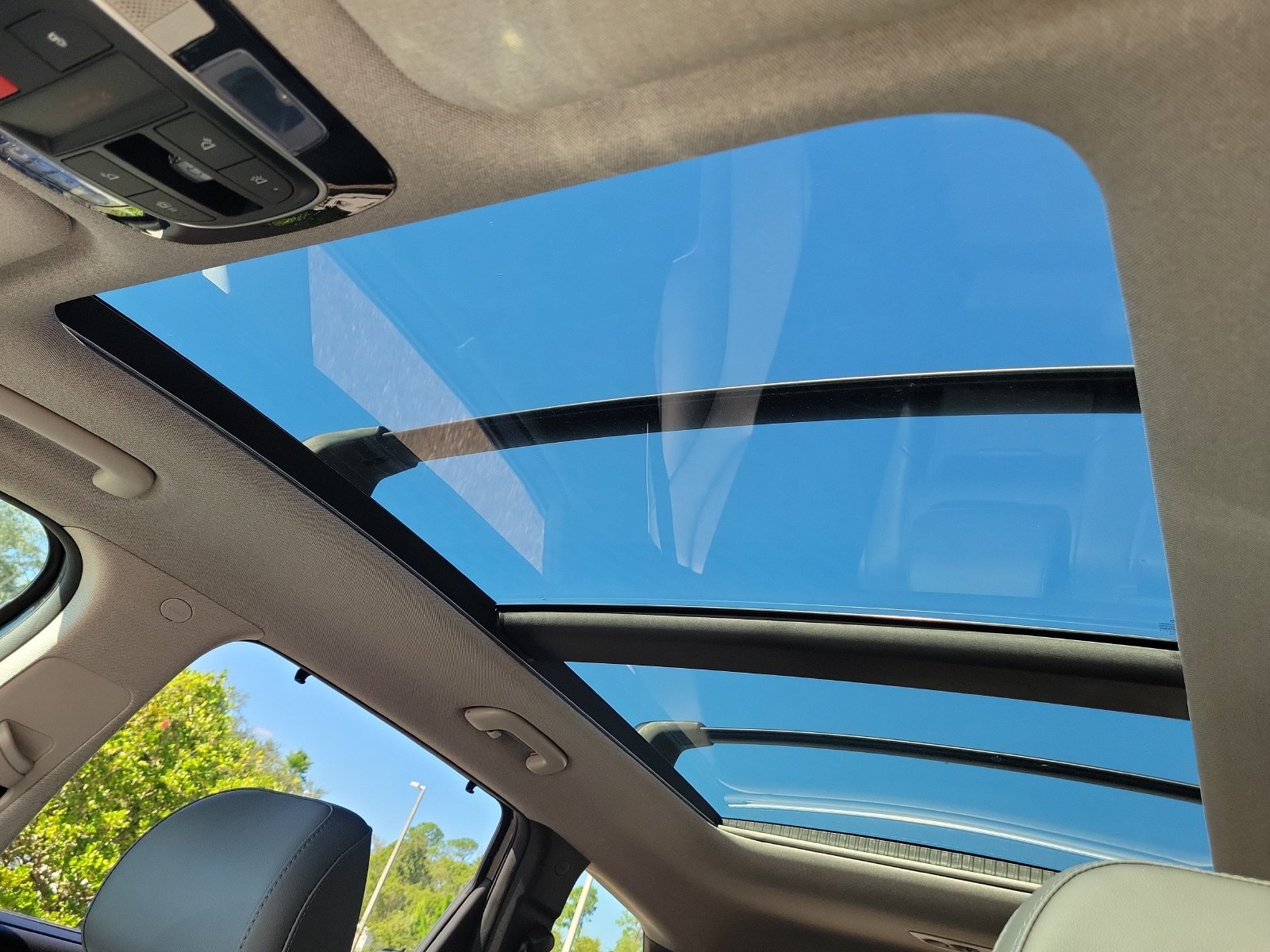 2023 Hyundai Santa Fe Limited - Photo 42