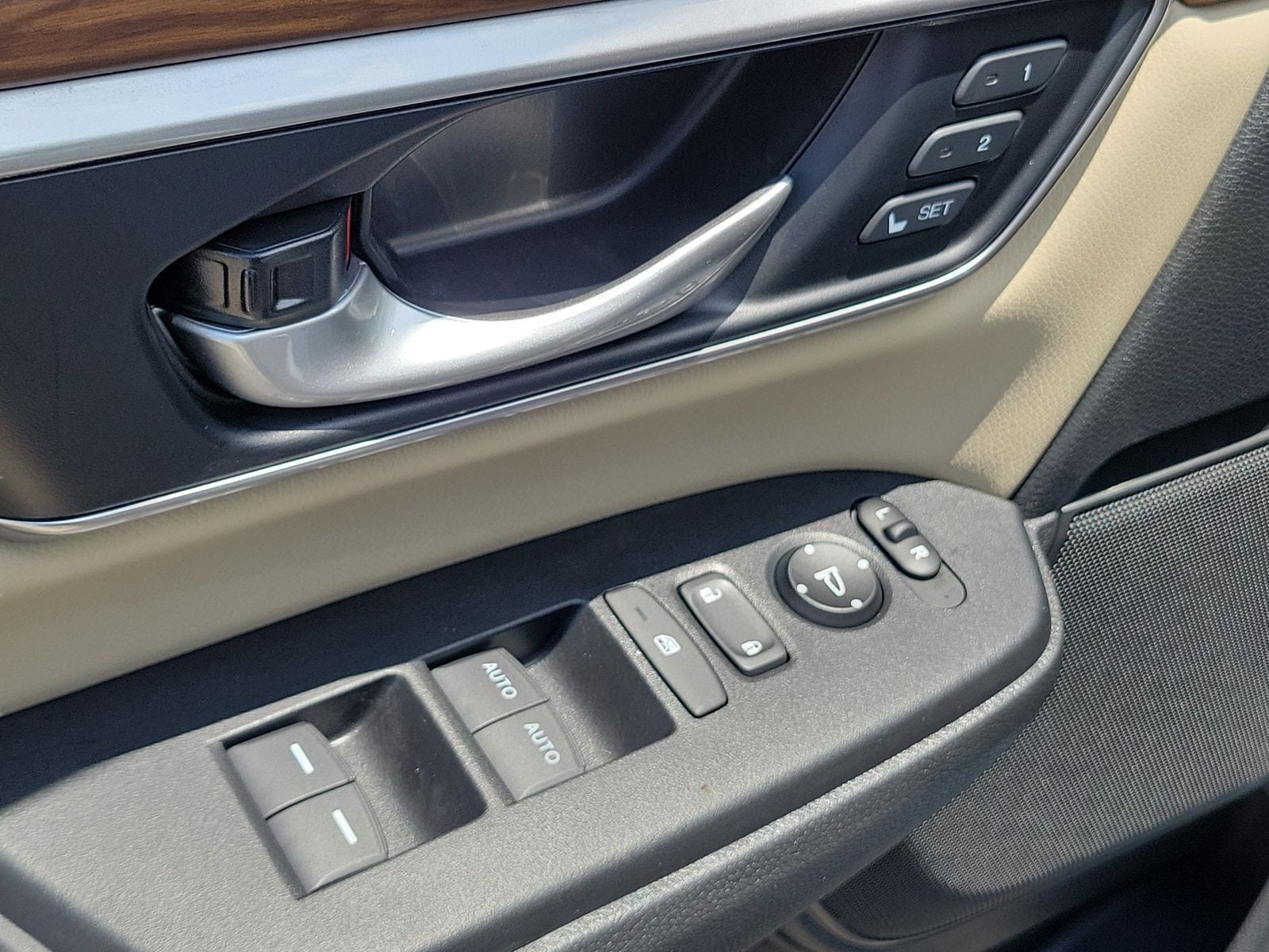 2021 Honda CR-V Touring - Photo 31