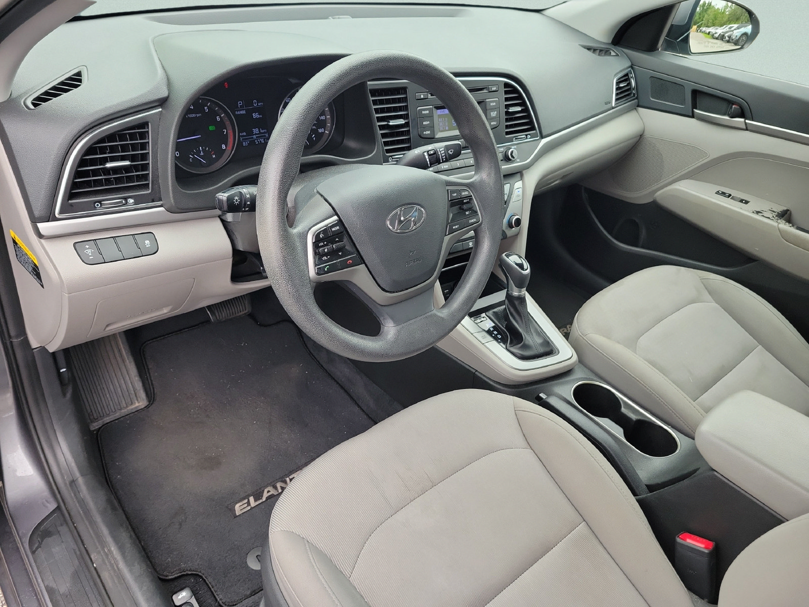2018 Hyundai Elantra SE - Photo 24