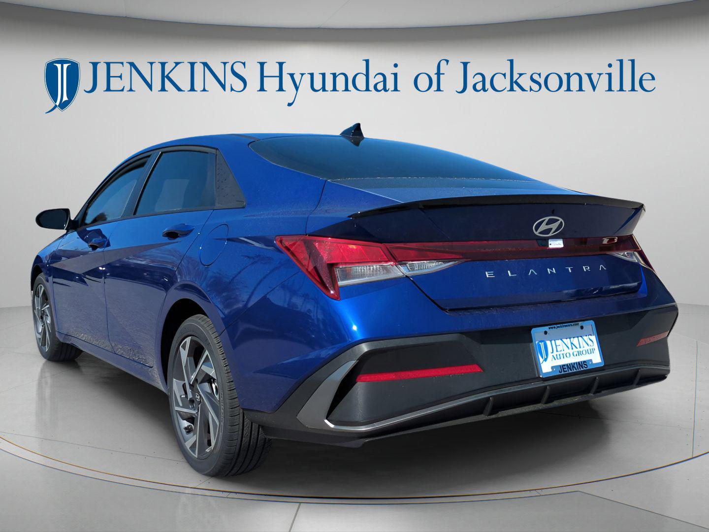2025 Hyundai Elantra SEL - Photo 7