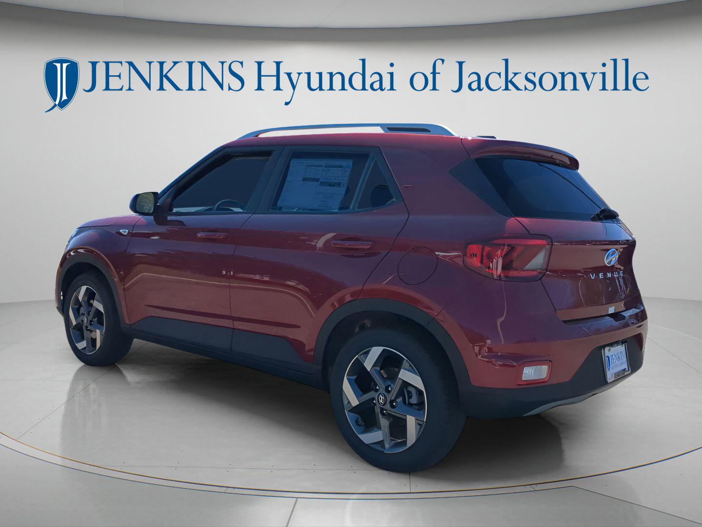 2025 Hyundai Venue SEL - Photo 7