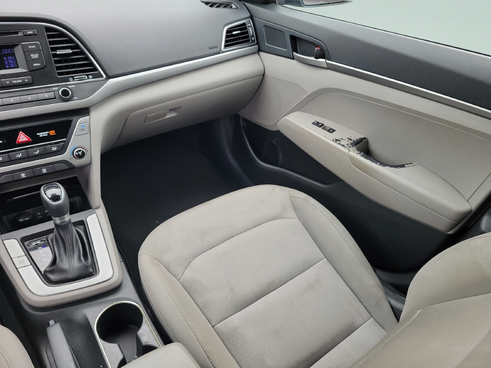 2018 Hyundai Elantra SE - Photo 21