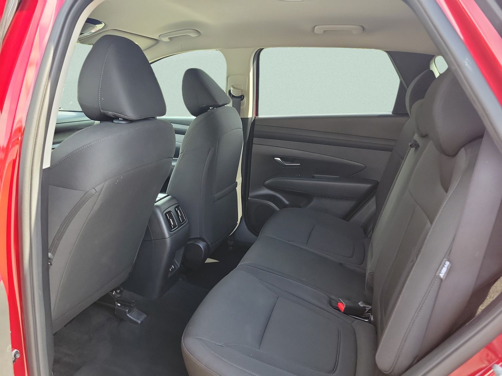 2025 Hyundai Tucson SEL - Photo 19