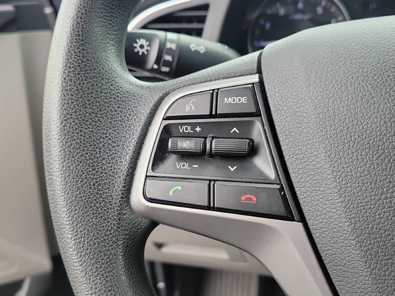 2018 Hyundai Elantra SE - Photo 30