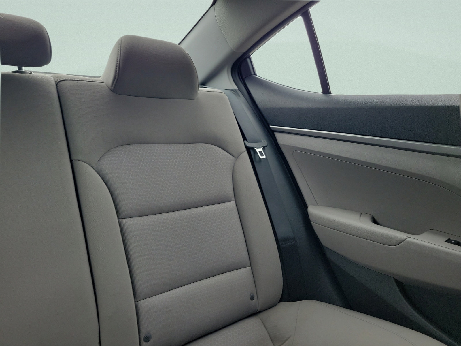 2018 Hyundai Elantra SE - Photo 18
