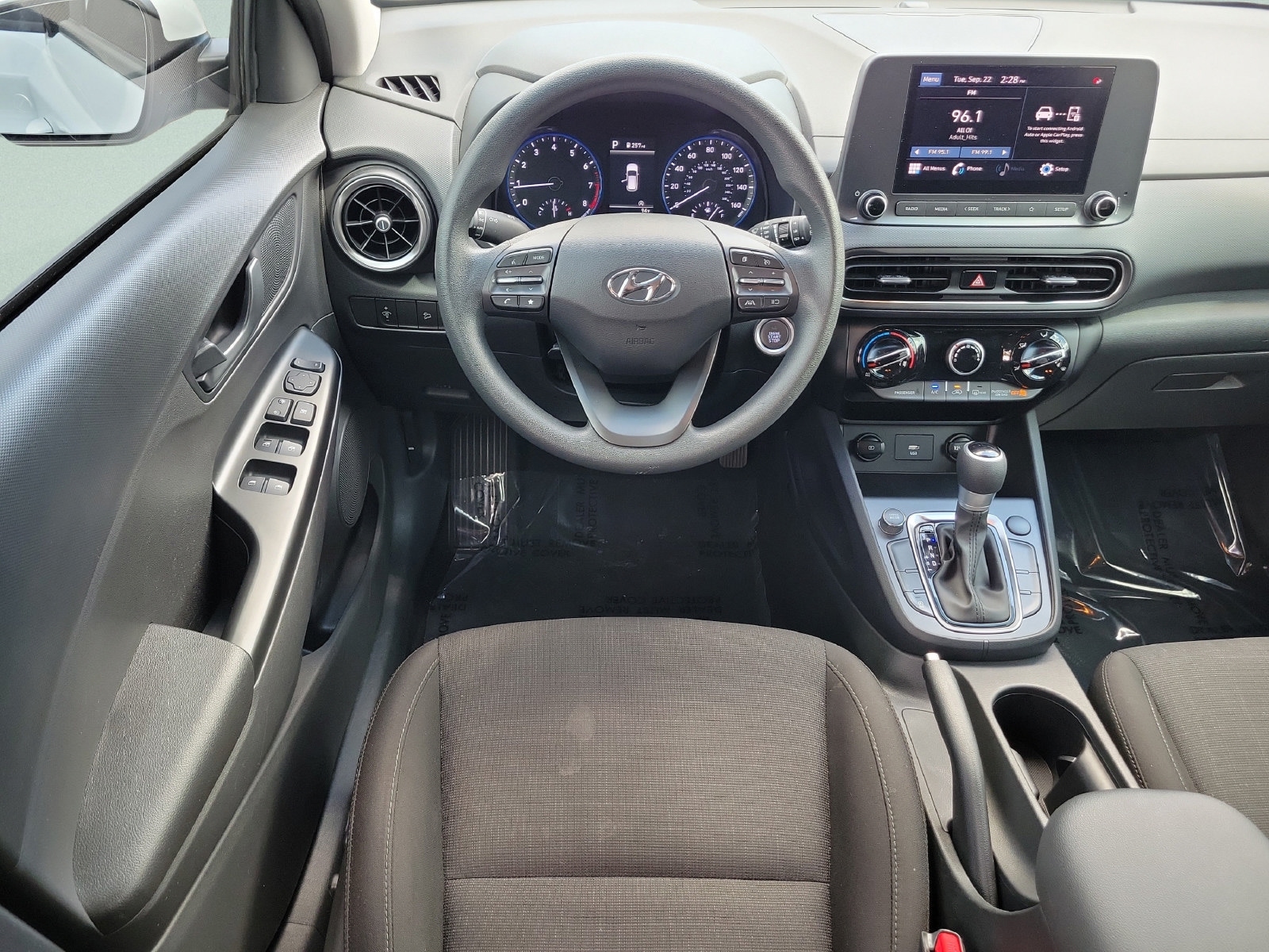 2023 Hyundai Kona SEL - Photo 21