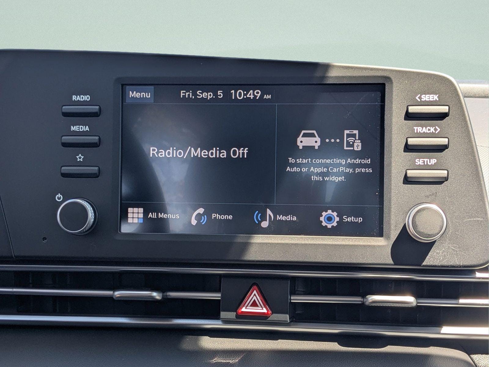 2025 Hyundai Elantra SE - Photo 15