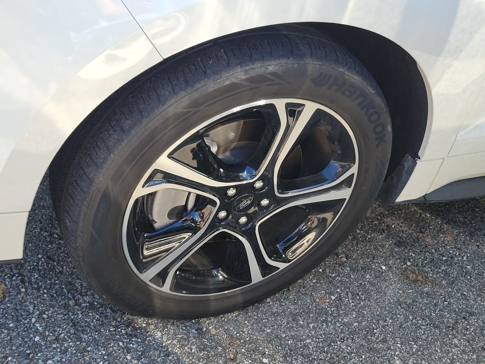 2023 Ford Edge ST - Photo 10