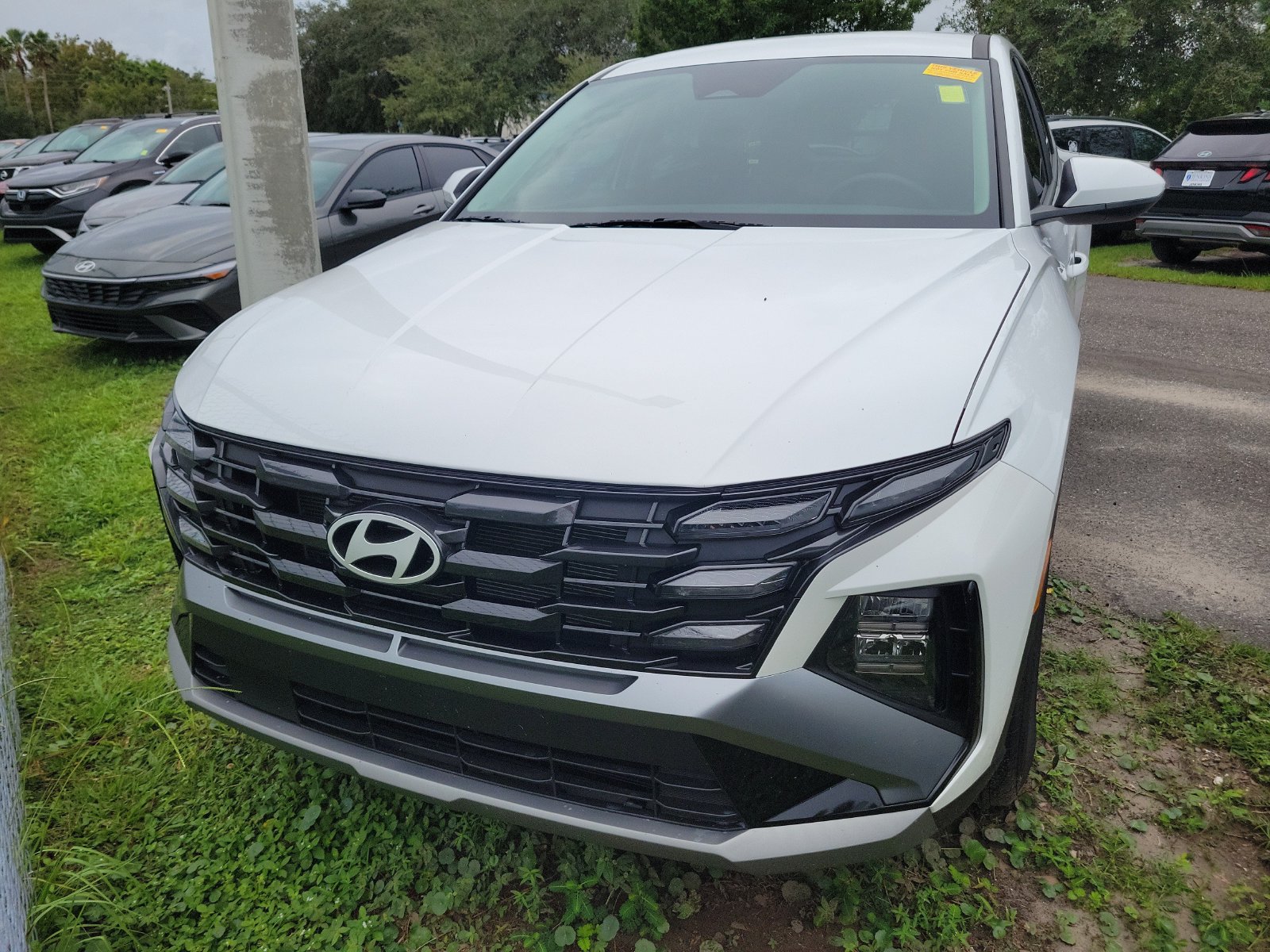 2025 Hyundai Tucson SE - Photo 1