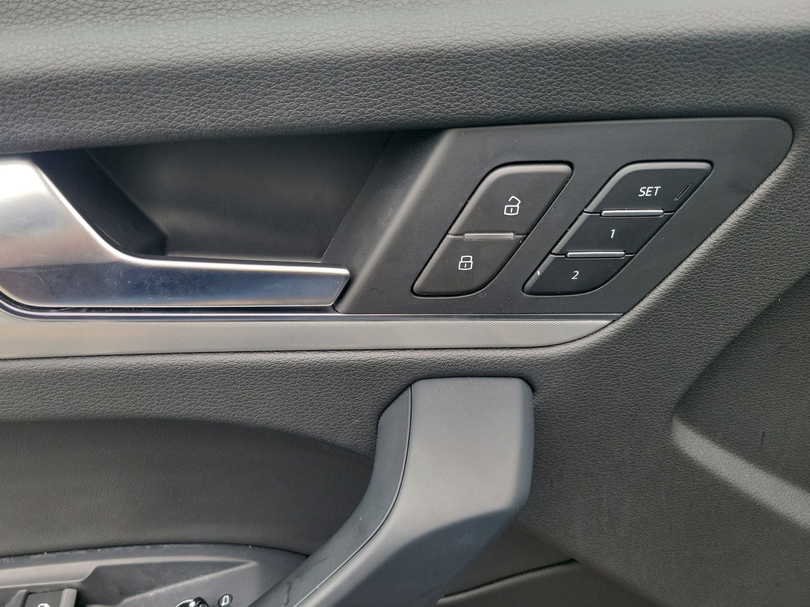 2025 Audi Q5 Premium - Photo 30