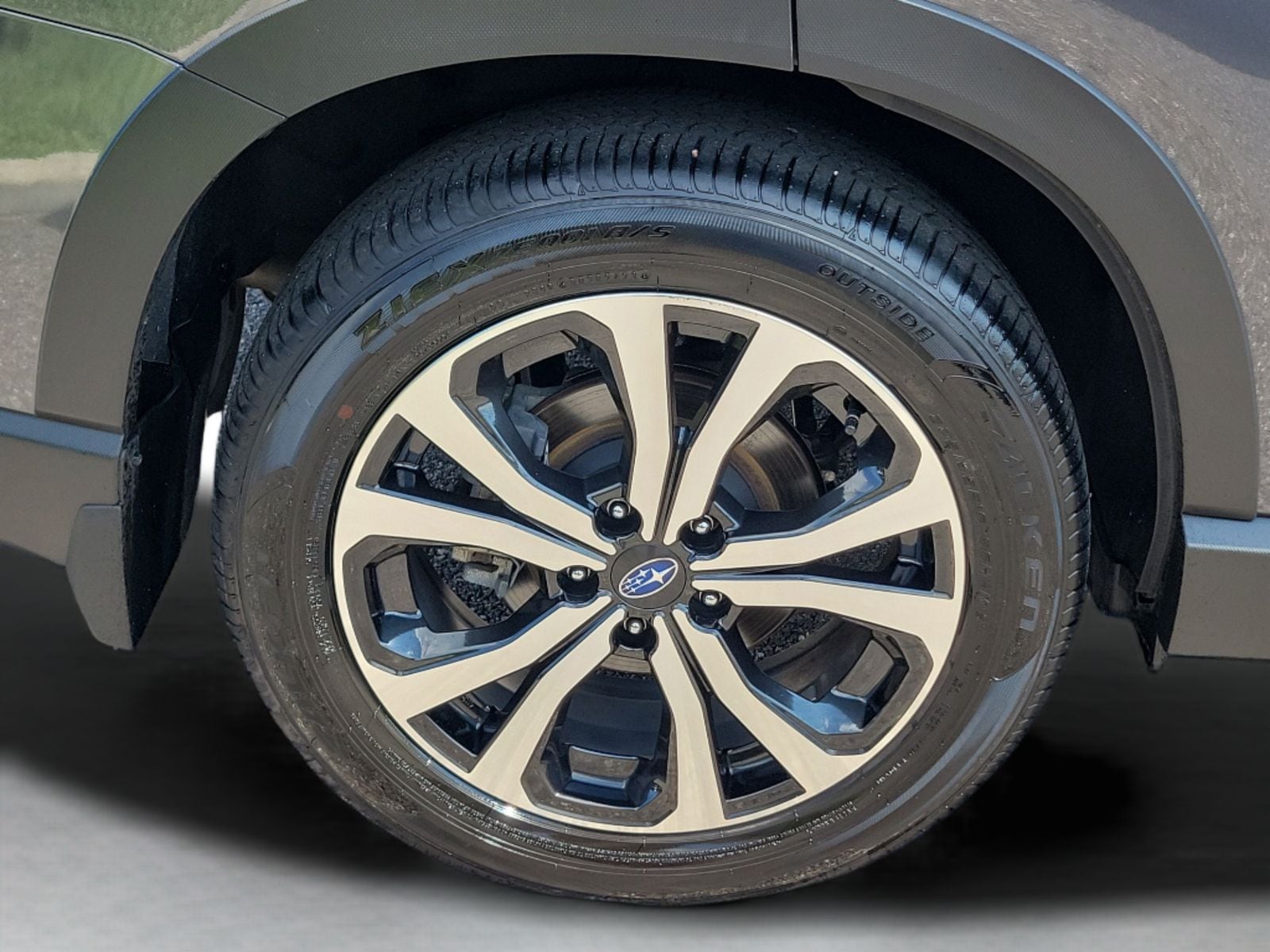 2024 Subaru Forester Limited - Photo 17