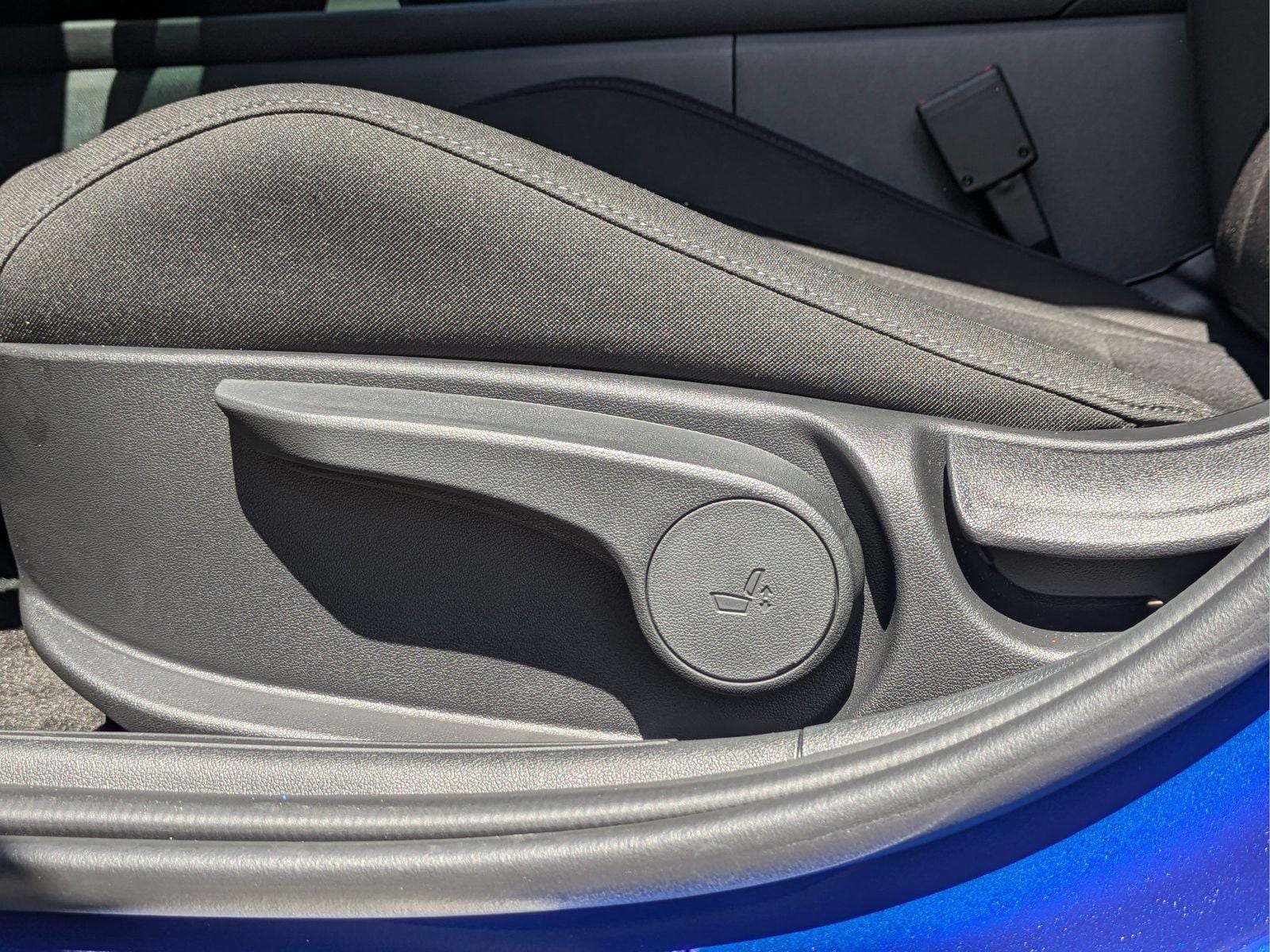 2025 Hyundai Elantra SEL - Photo 22
