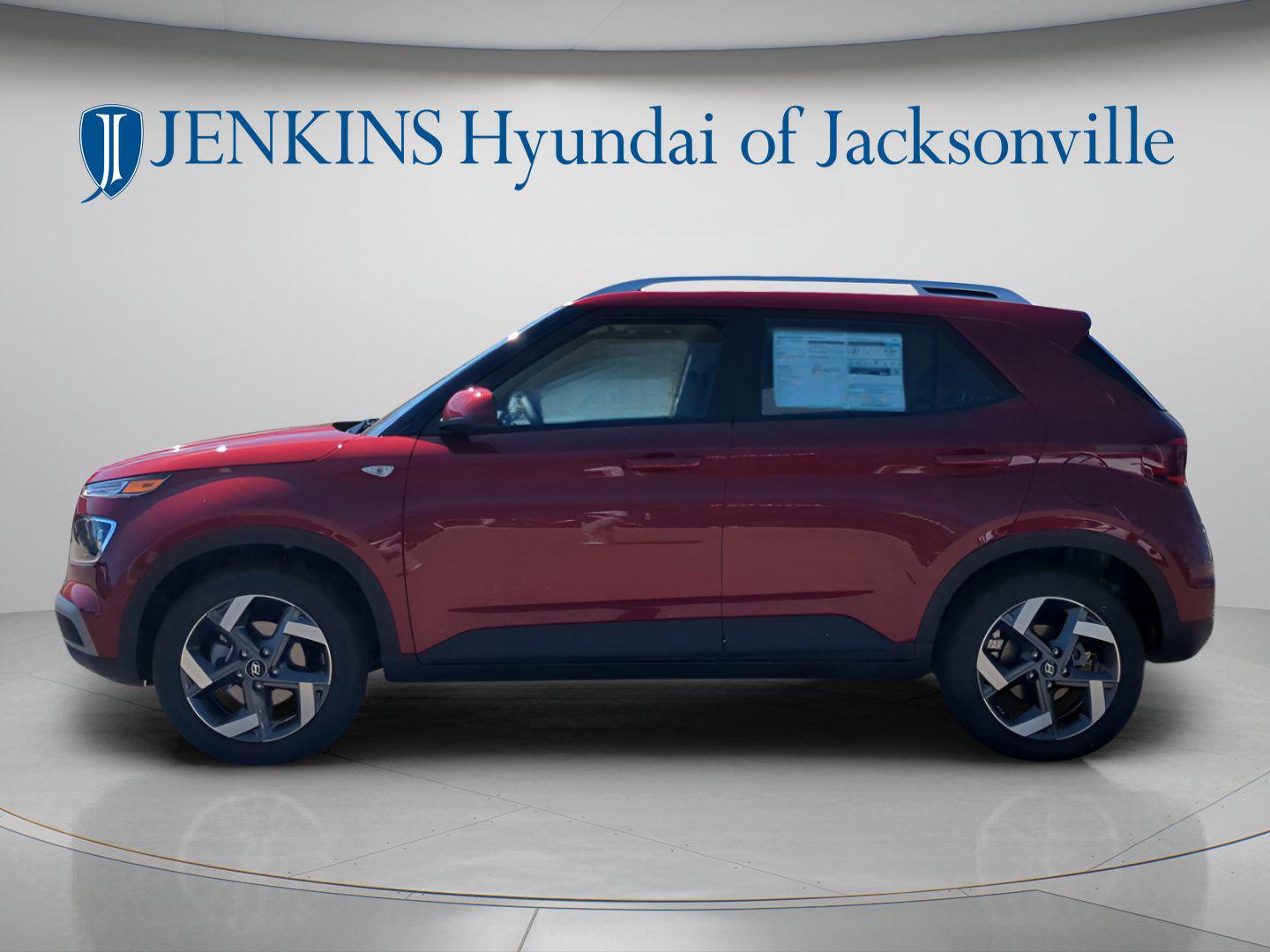 2025 Hyundai Venue SEL - Photo 9