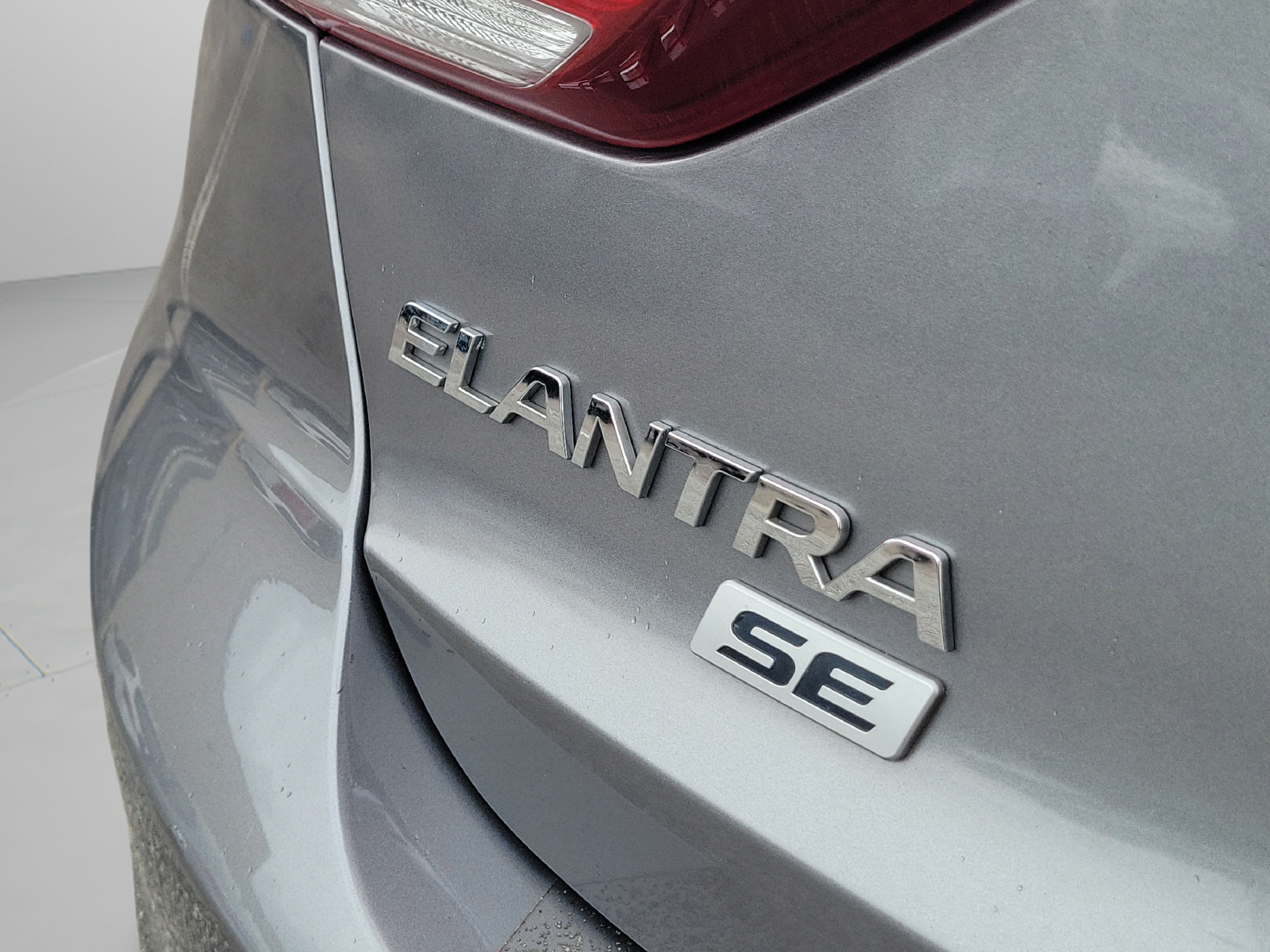 2018 Hyundai Elantra SE - Photo 41