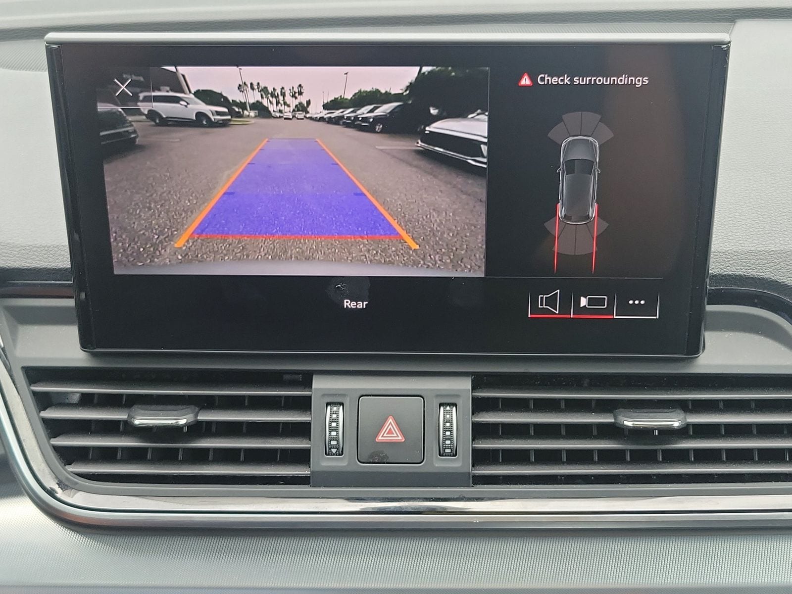 2025 Audi Q5 Premium - Photo 38