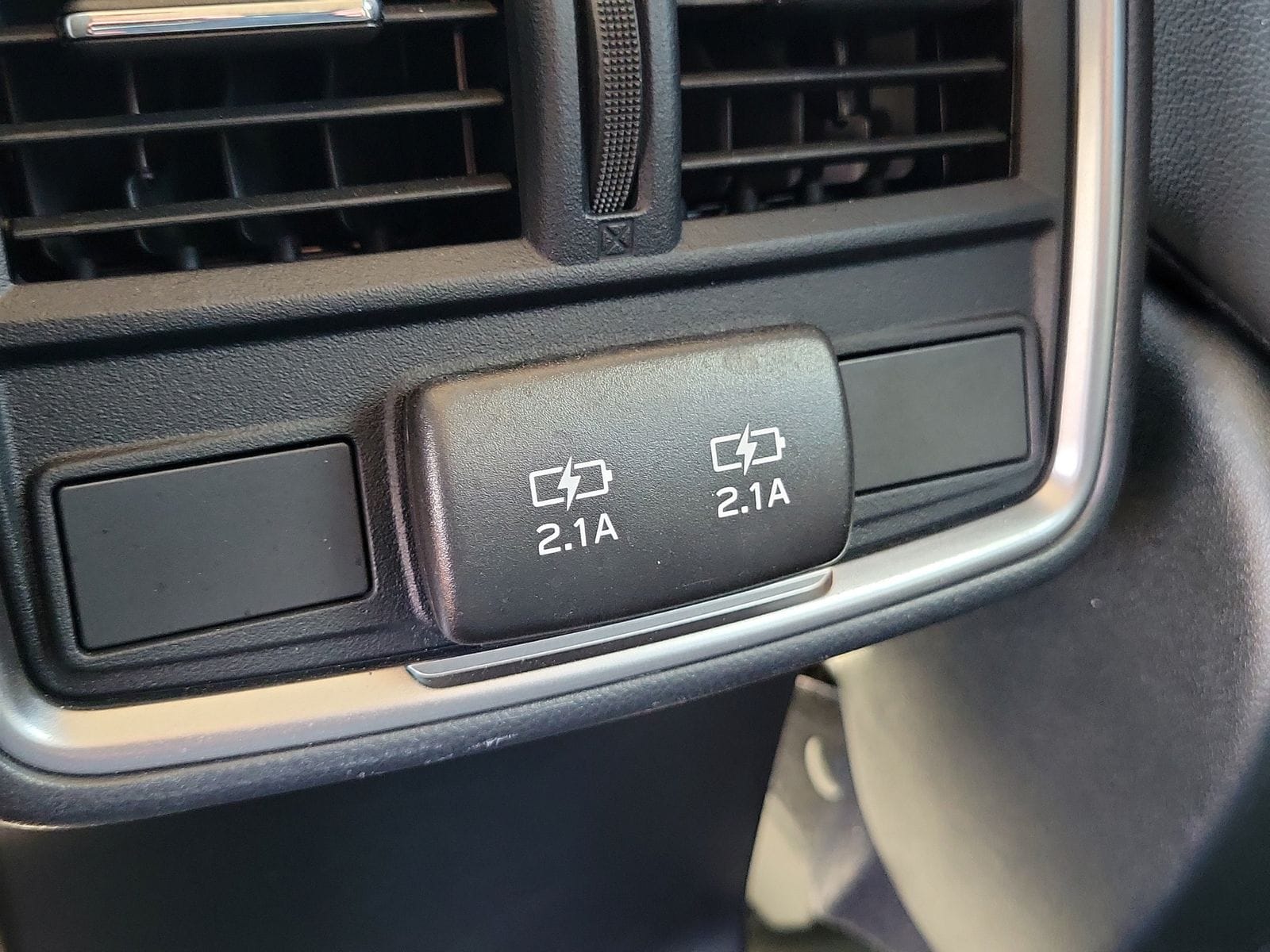 2024 Subaru Forester Limited - Photo 24