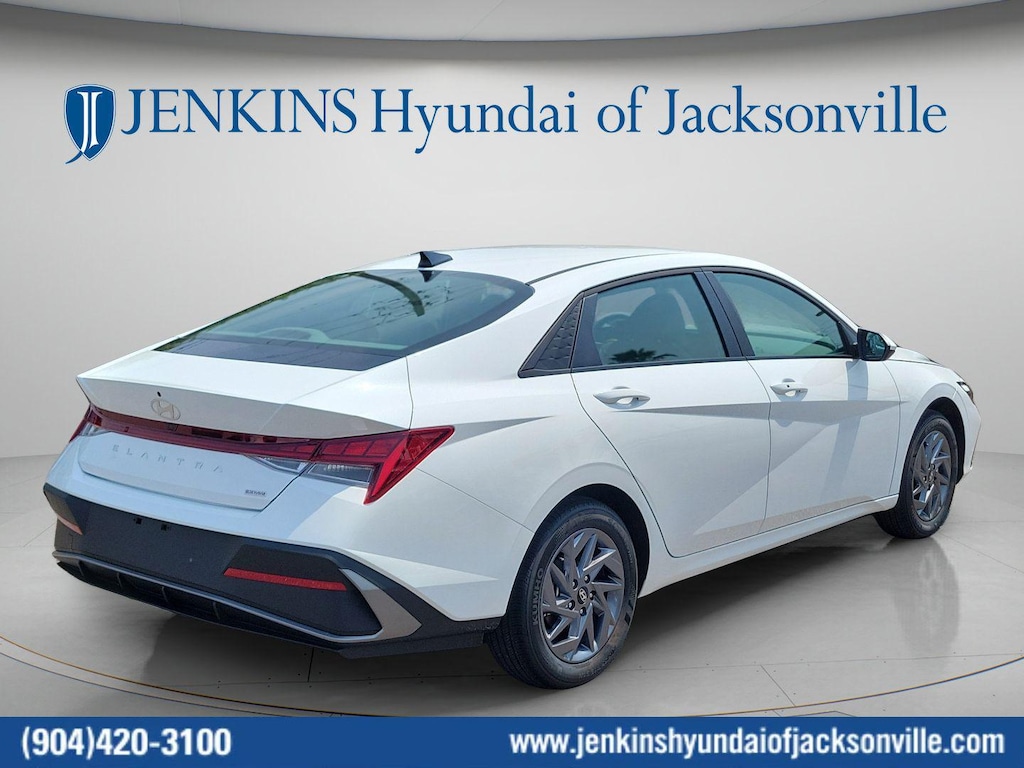 New 2026 Hyundai Elantra Hybrid Blue Sedan