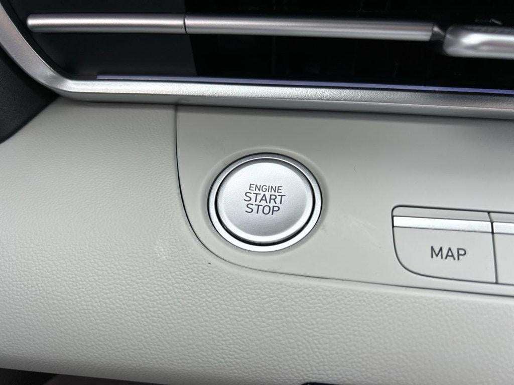 2026 Hyundai Elantra Limited - Photo 34