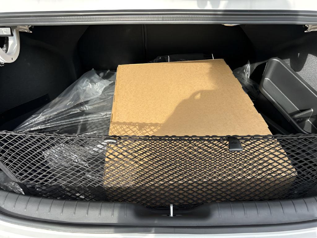 2026 Hyundai Elantra Limited - Photo 16