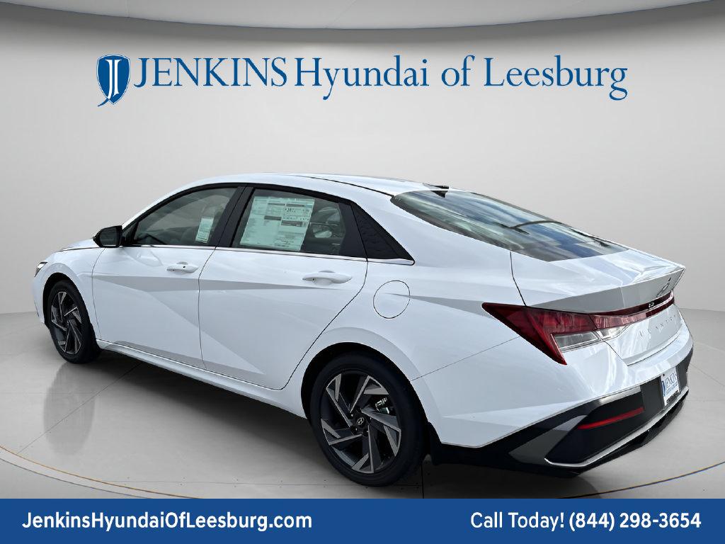 2026 Hyundai Elantra Limited - Photo 9