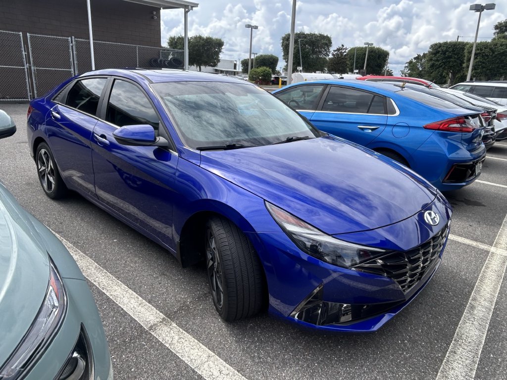 Hyundai Elantra Hybrid