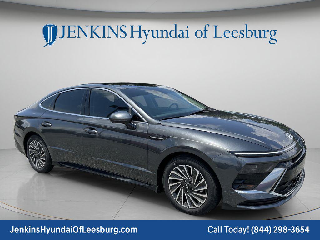 2026 Hyundai Sonata Hybrid Sedan 