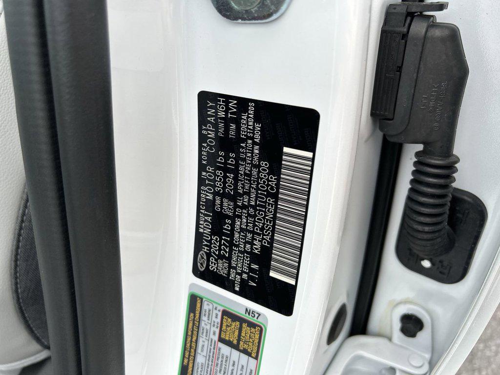 2026 Hyundai Elantra Limited - Photo 37