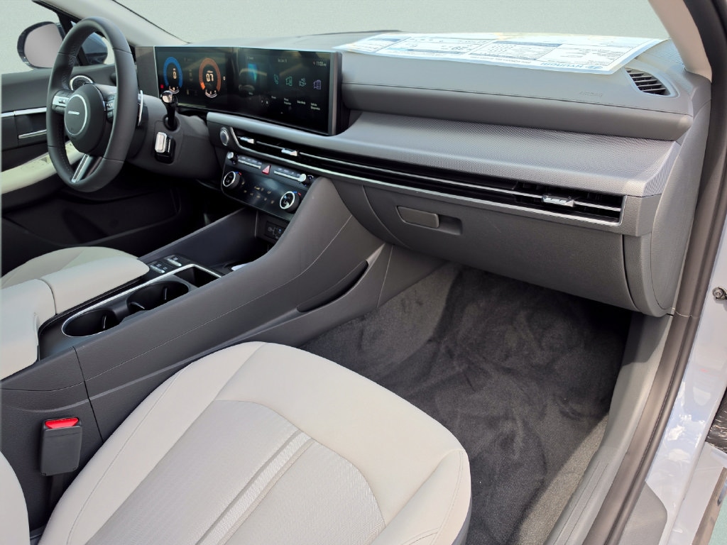 2026 Hyundai Sonata SEL - Photo 14
