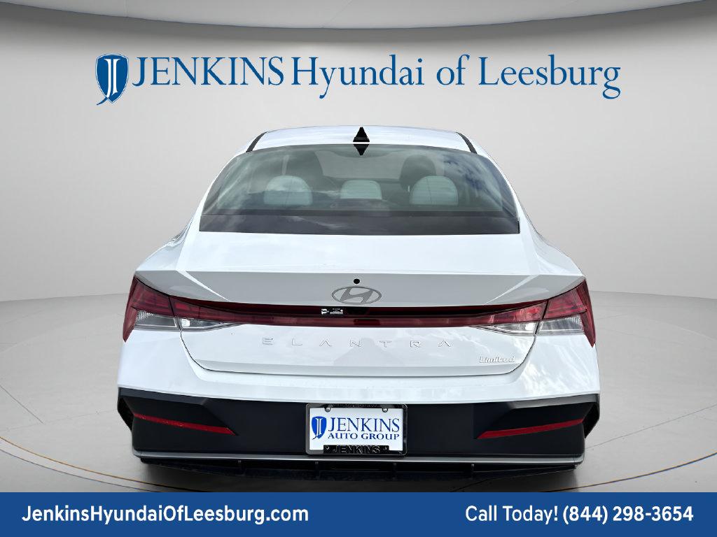 2026 Hyundai Elantra Limited - Photo 8