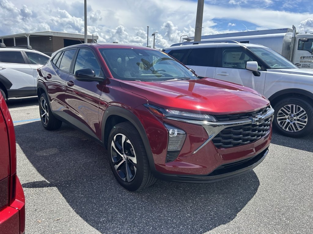 2025 Chevrolet Trax RS - Photo 2