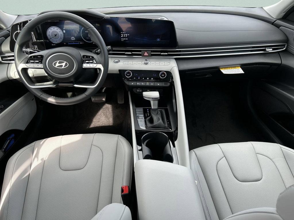 2026 Hyundai Elantra Limited - Photo 18