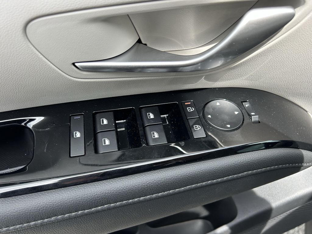 2025 Hyundai Tucson Limited - Photo 23