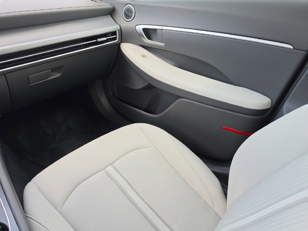 2026 Hyundai Sonata SEL - Photo 18