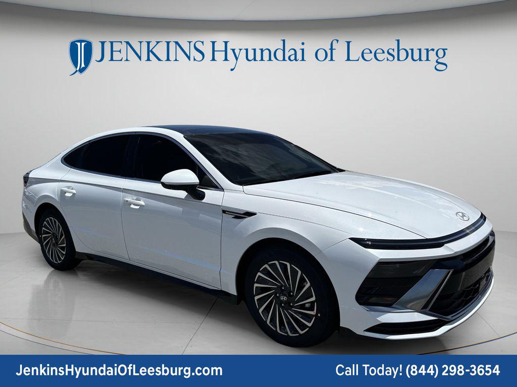 2026 Hyundai Sonata Hybrid Sedan 