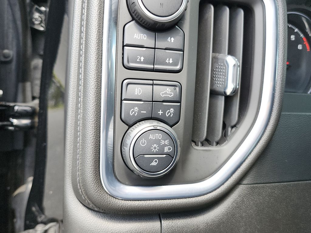 2022 Chevrolet Silverado 1500 Limited LT Trail Boss - Photo 35