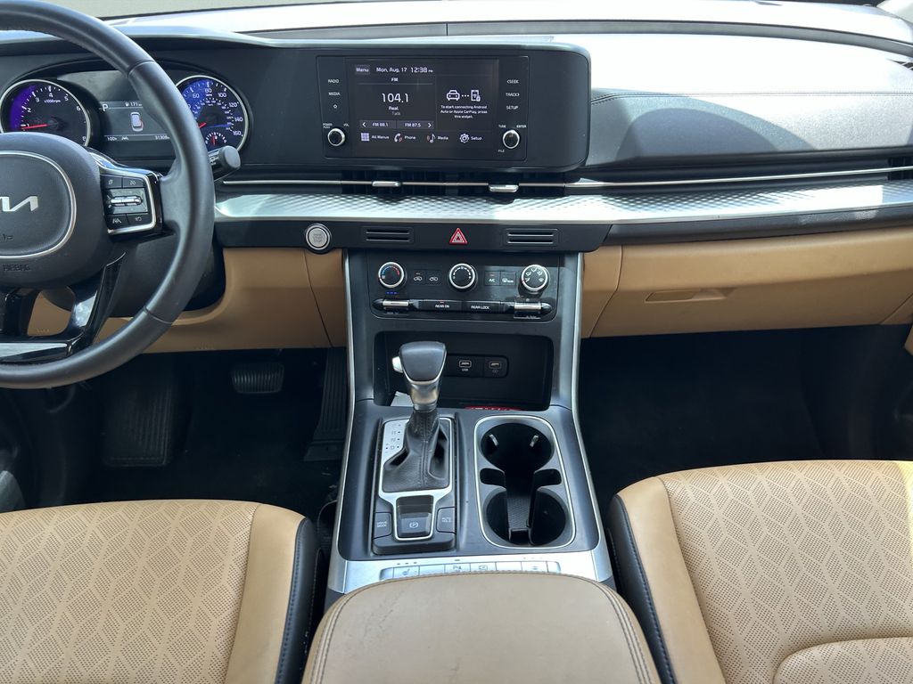 2024 Kia Carnival LX Seat Pkg - Photo 19