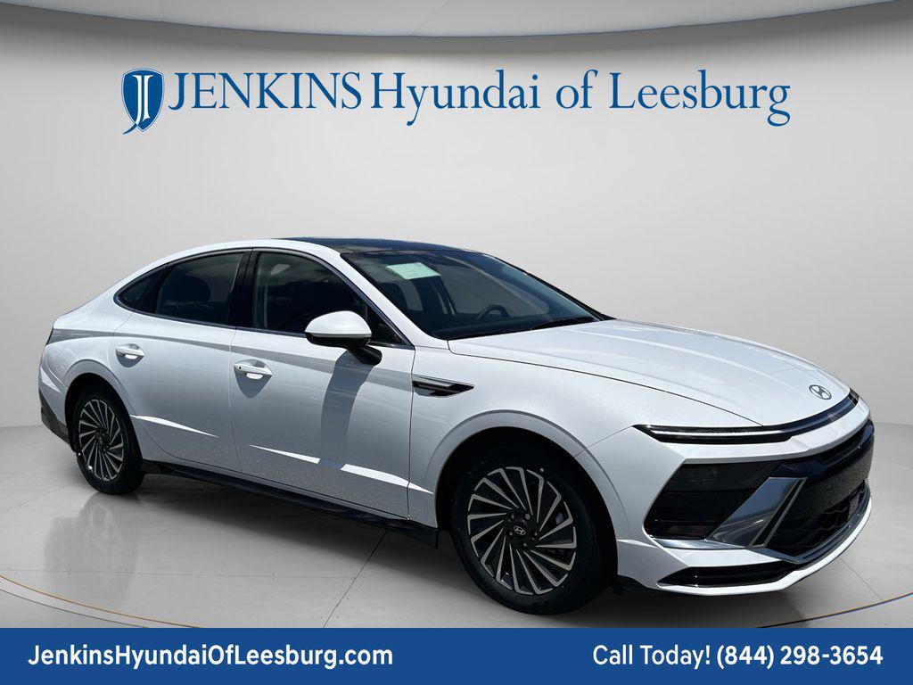 2026 Hyundai Sonata Hybrid Sedan 