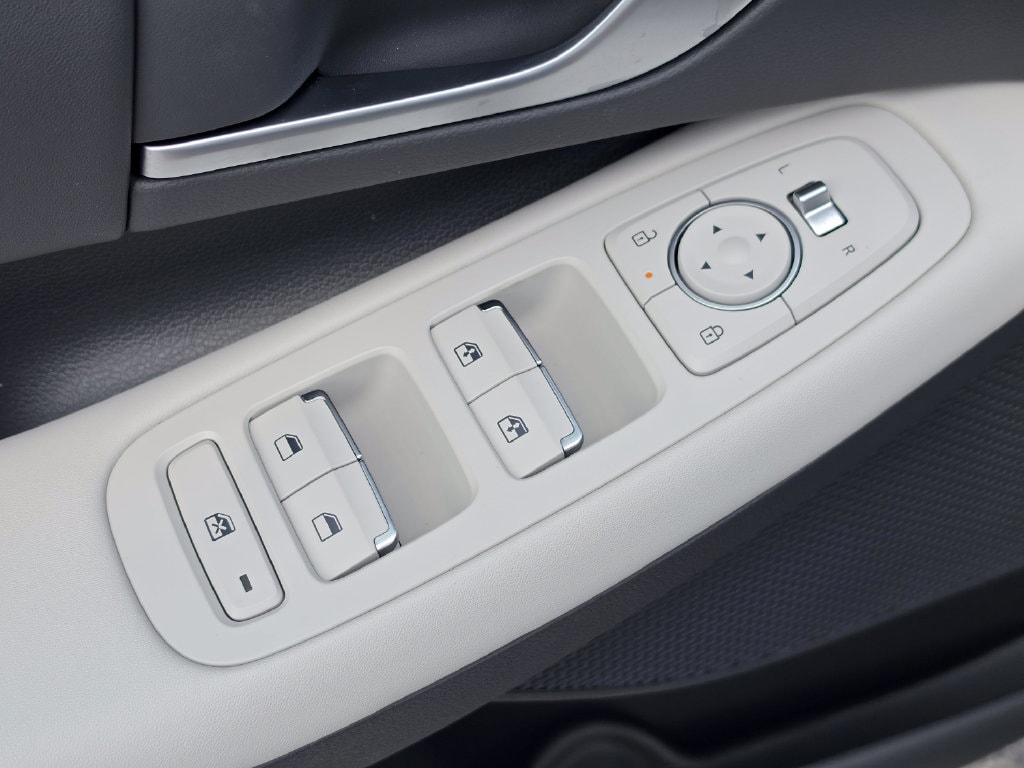 2026 Hyundai Sonata SEL - Photo 20