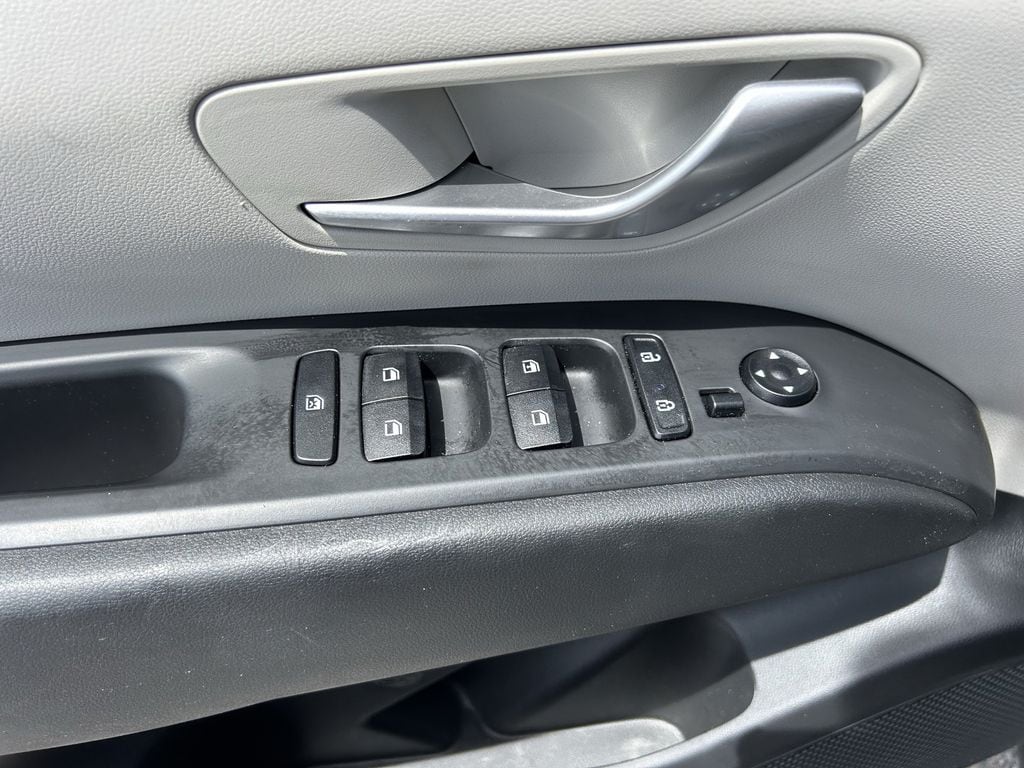 2024 Hyundai Tucson SE - Photo 22