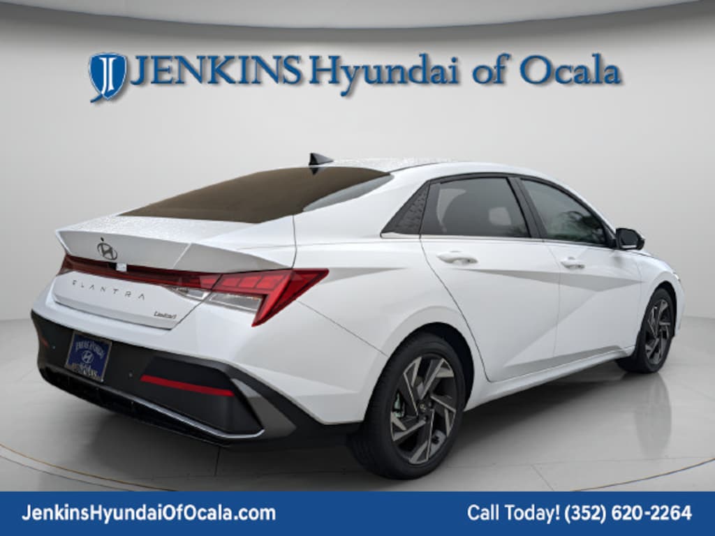 Certified 2025 Hyundai Elantra Limited Sedan