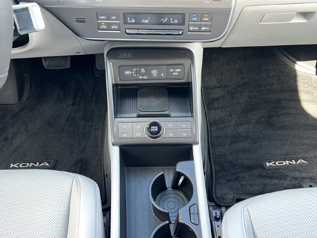 2025 Hyundai Kona Limited - Photo 18